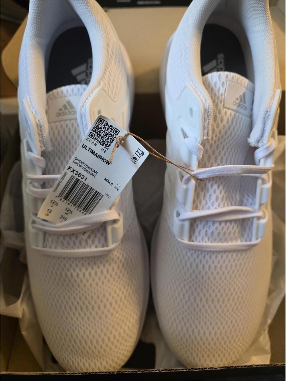 Mens Adidas Ulimashow Mens size 13 white on white